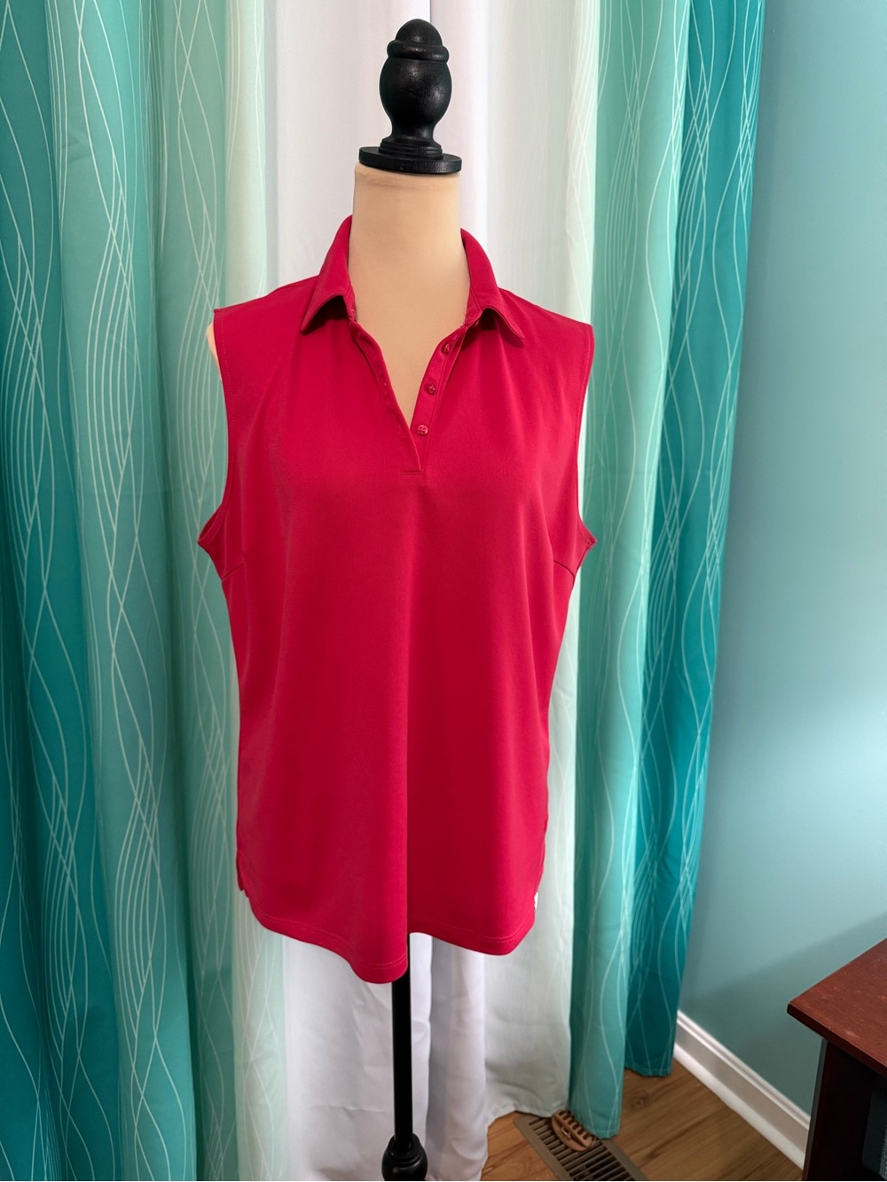 Lady Hagen Sleeveless golf top